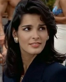 Angie Harmon 1