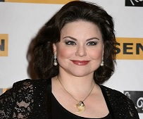 Delta Burke 3