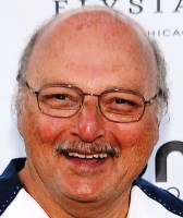 Celebrity Nooz: Dennis Franz