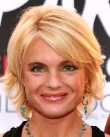 Erika Eleniak  4