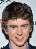 Freddie Highmore 3