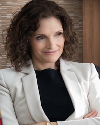 Mary Elizabeth Mastrantonio 4