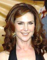 Peri Gilpin 4