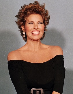 Raquel Welch 3