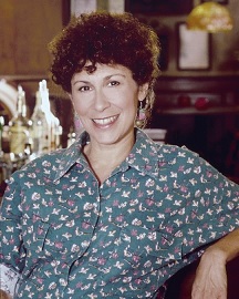 Rhea Perlman 1